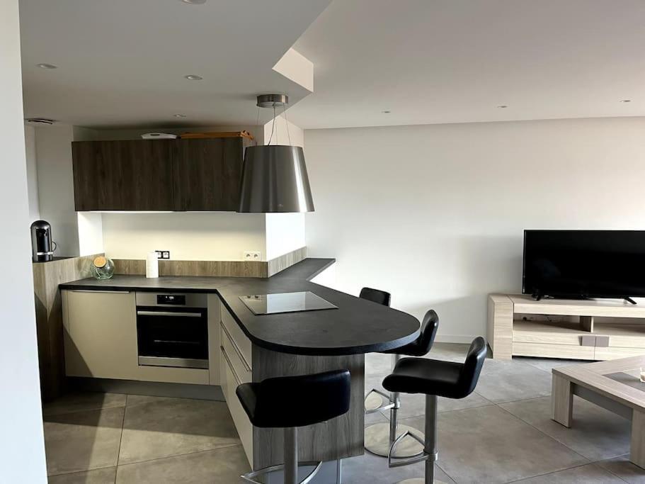 מאנדליה-לה-נאפול Appartement 2 Pieces Vue Mer, A Proximite De Tout מראה חיצוני תמונה